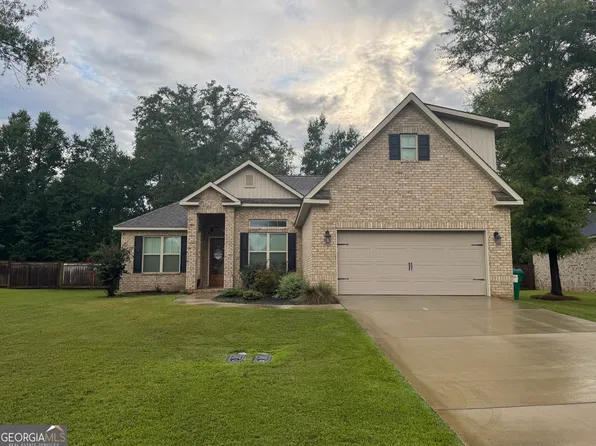 122 Silverside Dr, Perry, GA 31069