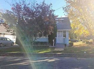 571 N 3rd St, Vineland, NJ 08360