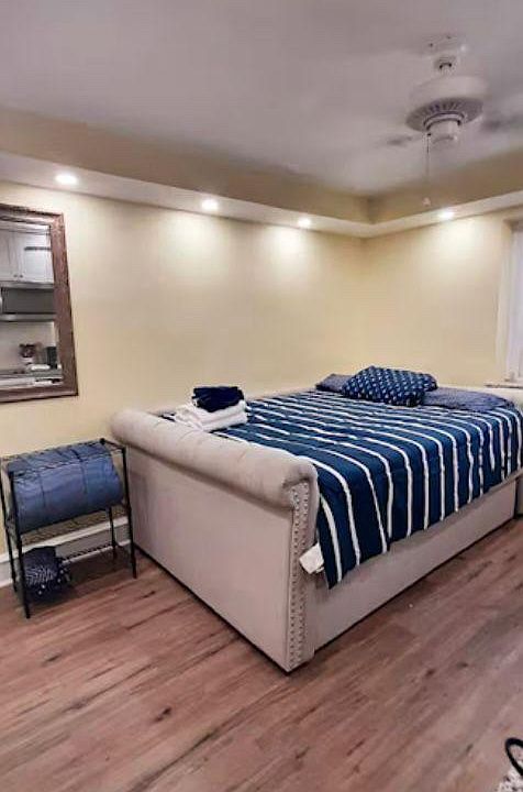 1st image of 807 8th St #206