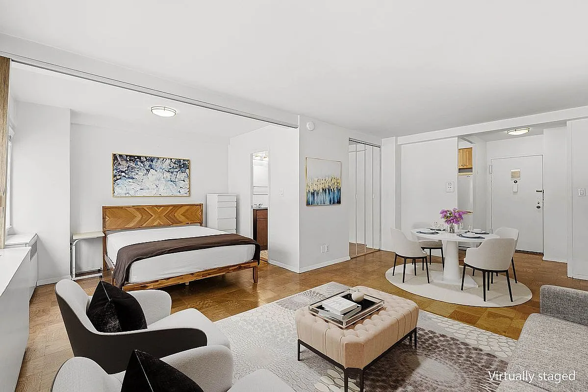 310 W 56th St APT 10E photo 1
