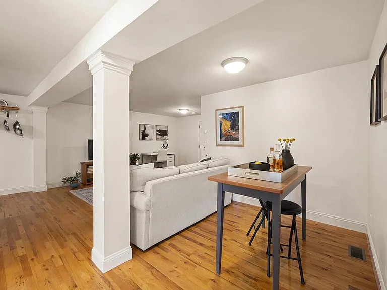 280 E St #1 — Photo 11