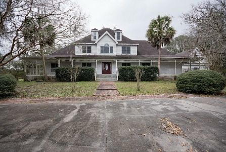 1st image of 384 NW Armadillo Ln