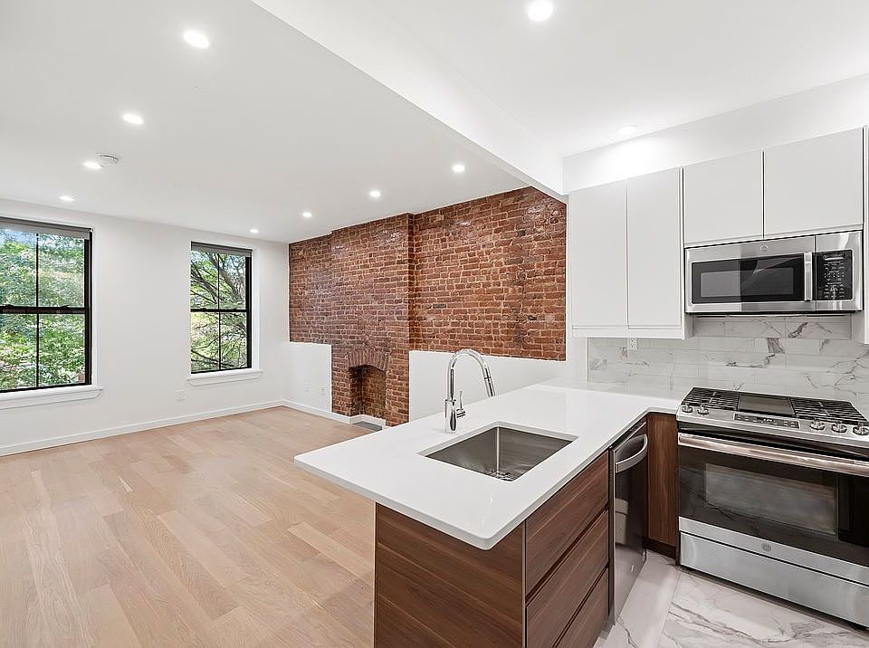 1st image of 151 16th St Floor 2