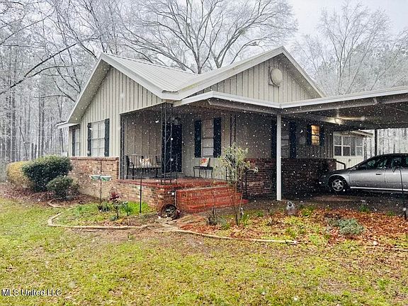 4th image of 1039 Hall Ln
