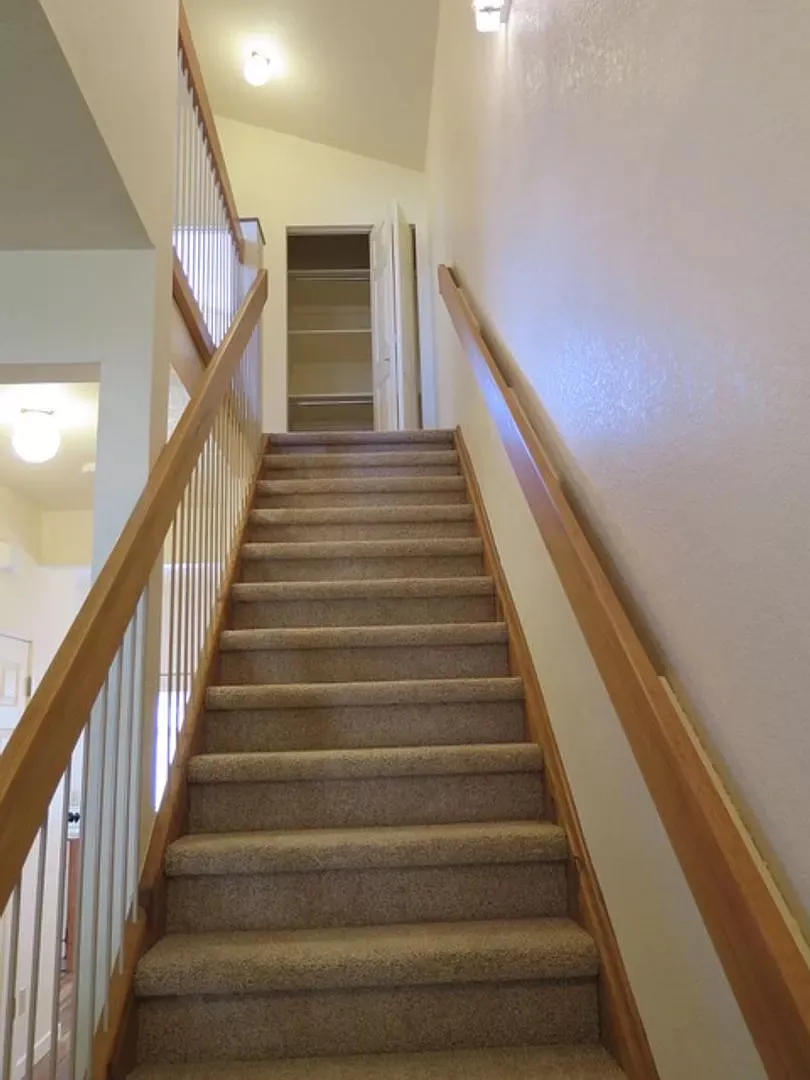 Stairway to up-stairs bedrooms - 1510 Main St #3