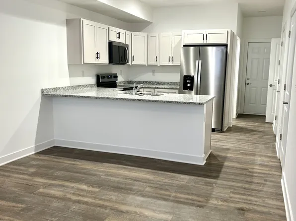 703 E Mount Vernon St #F, Somerset, KY 42501