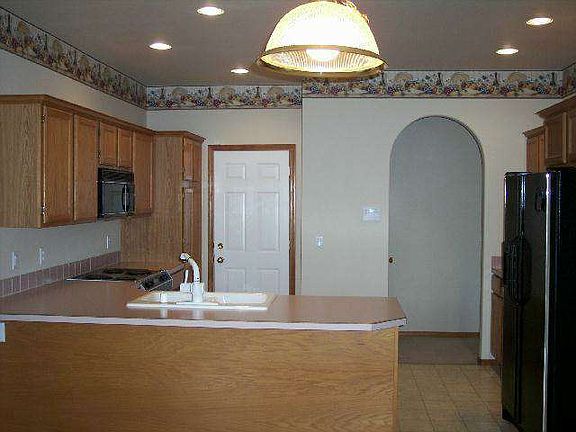 5th image of 177 W Mountain View Ln