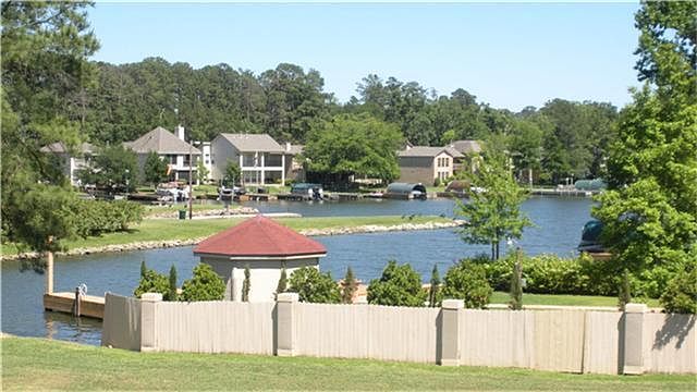  View of the lake