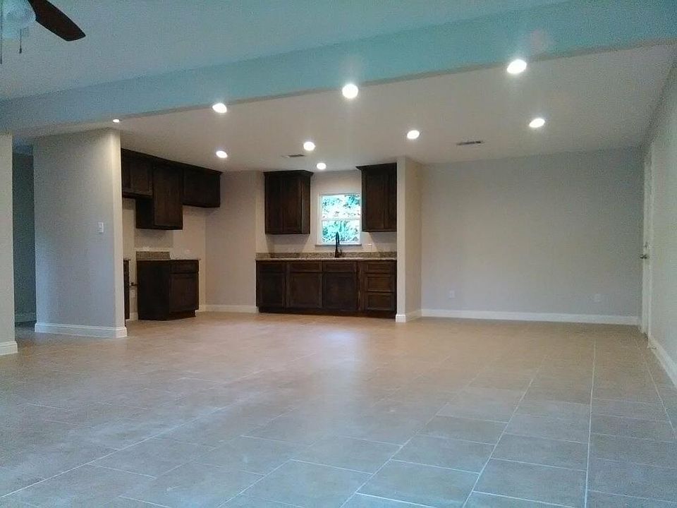1st image of 4126 Antoinette St