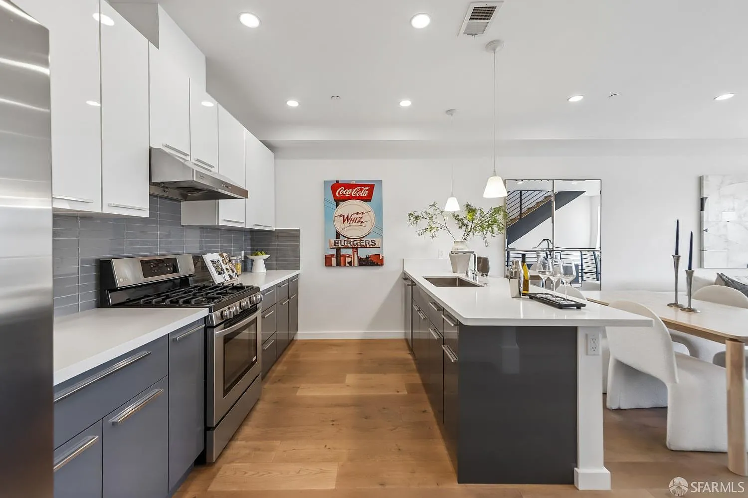 4132 3rd St #5 - Photo 2