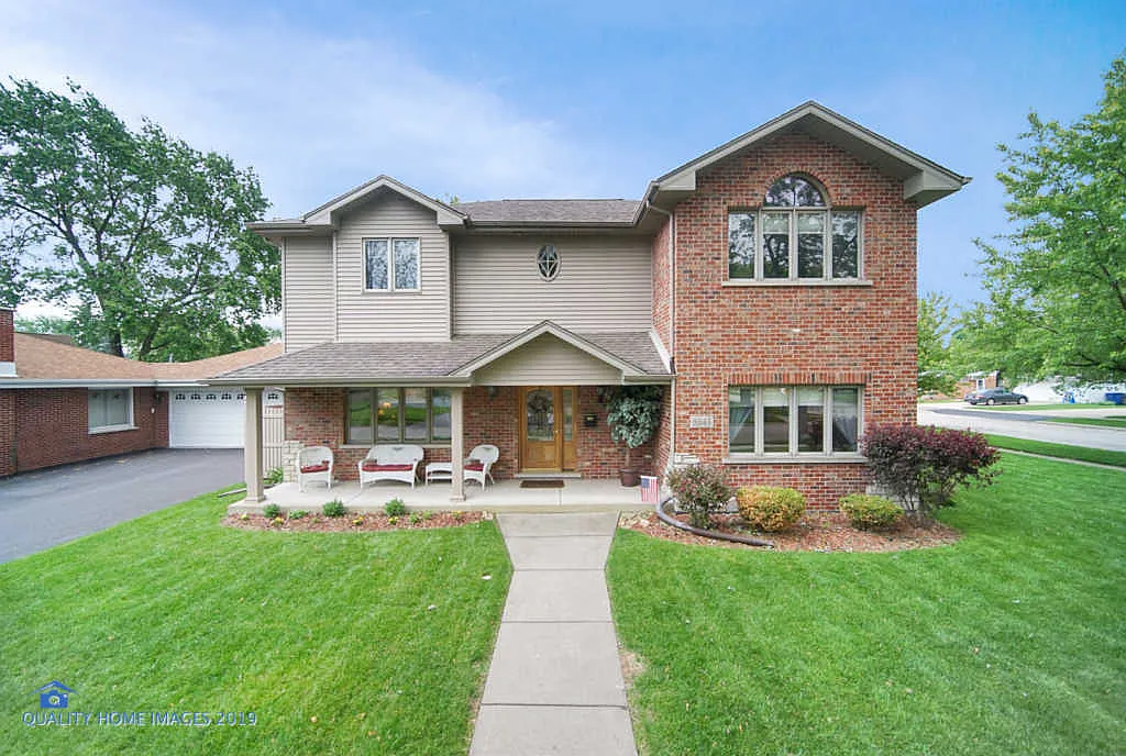 5843 108th Pl photo 1