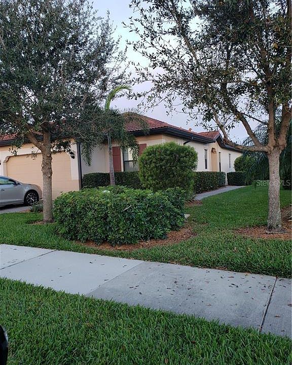 1st image of 10537 Crooked Creek Dr