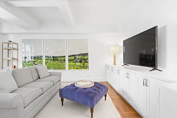 Sold by Corcoran | media 2