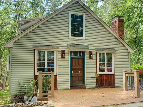 47 Kingsbury Rd, Norfolk, MA 02056