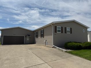 5127 Lucille Dr, Monee, IL 60449