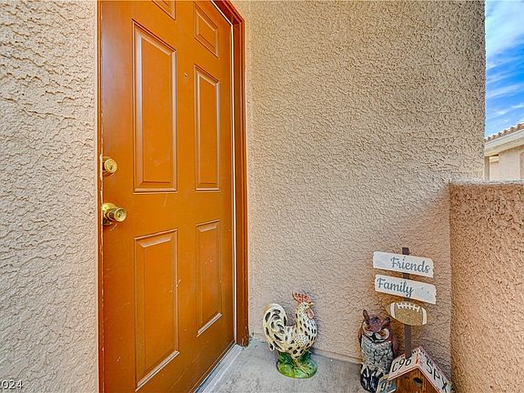 5th image of 1050 E Cactus Ave Unit 2112