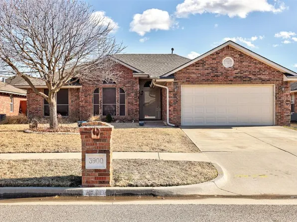 3900 Notting Hill Dr, Moore, OK 73160