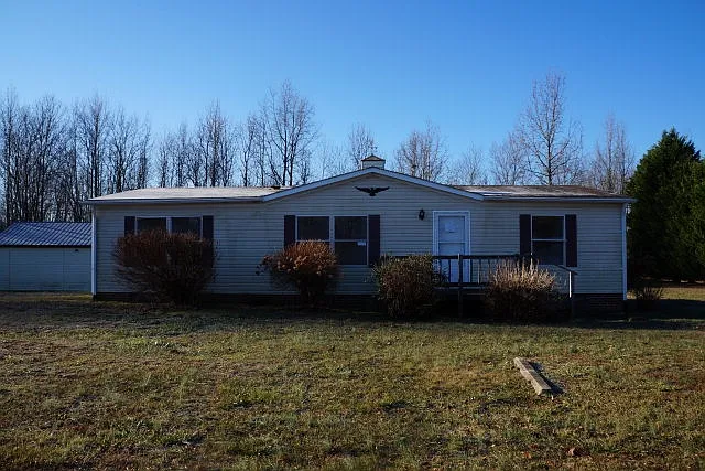 161 Rose Ln photo 1