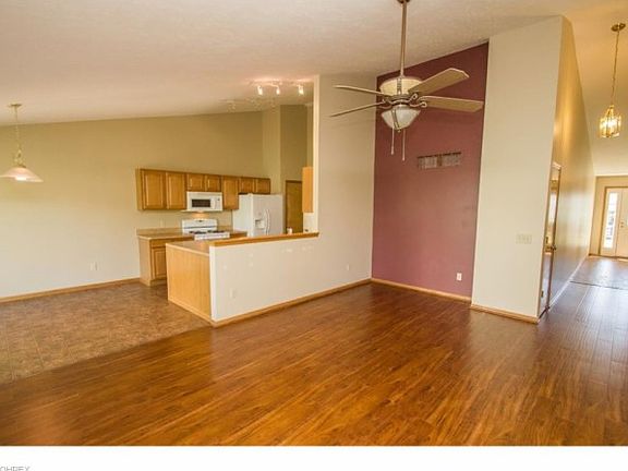 5th image of 1799 Avenbury Ln