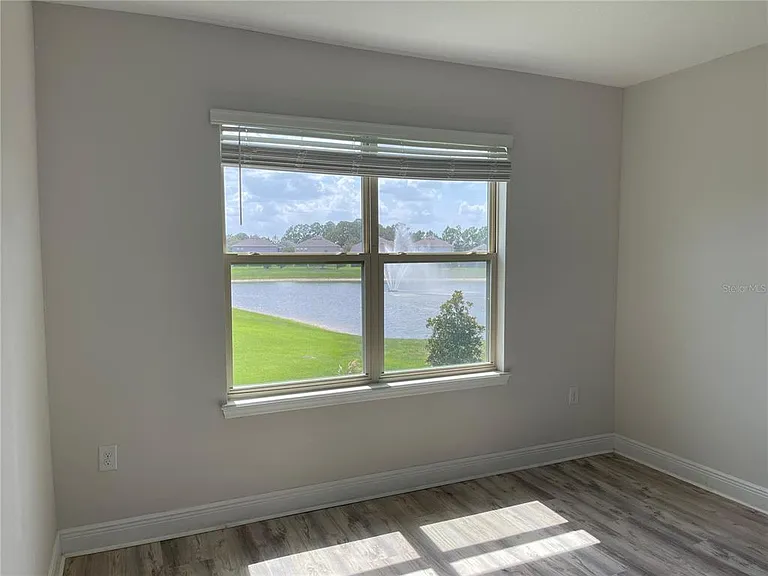 10194 Atwater Bay Dr — Photo 11