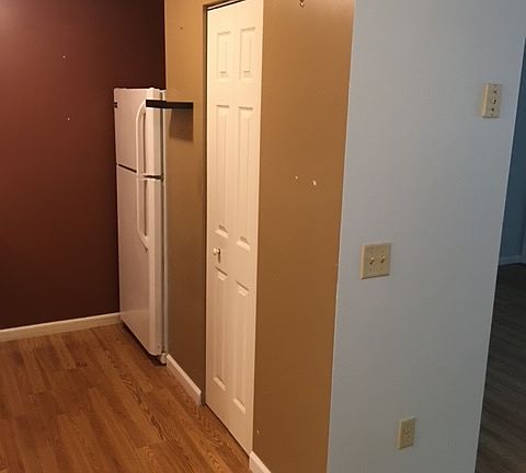 5th image of 760 W Main St APT 104
