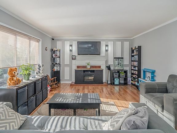 5th image of 3001 266b St
