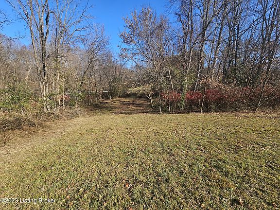 3rd image of TRACT Briarwood Dr #C