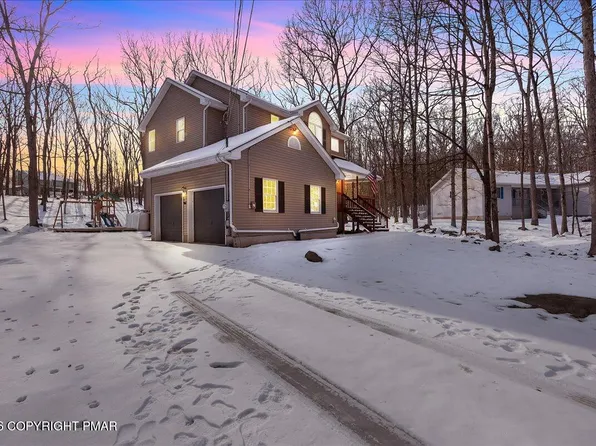 1316 Kensington Dr, East Stroudsburg, PA 18301