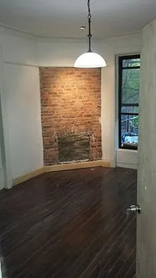 Rented by Full Time Management | media 23