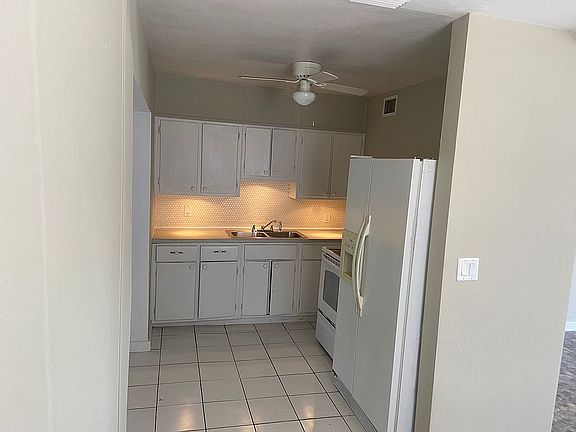 4th image of 144 21st St SW