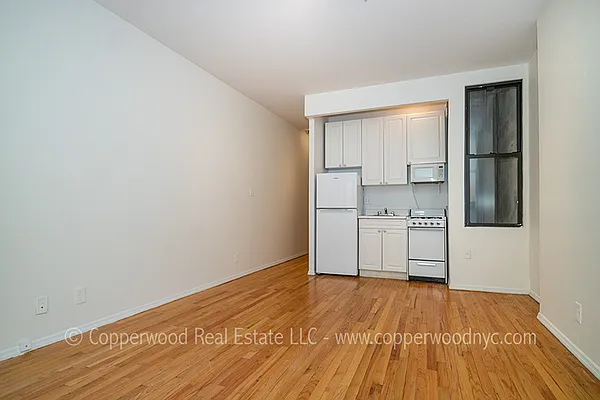 Rented by Copperwood Real Estate | media 13