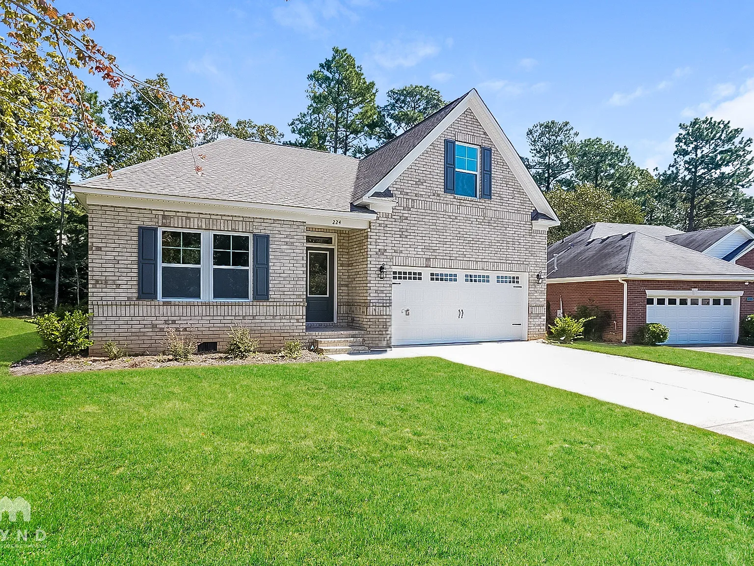 4 bed, 2.0 bath, 1956 sqft, $2,110 — Photo 1