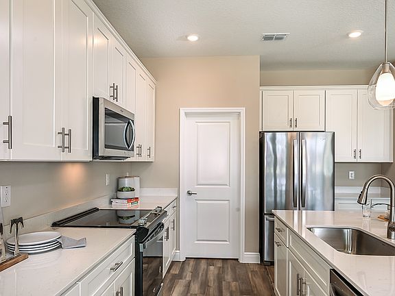 Mariposa - Traditional Charm Interior Design