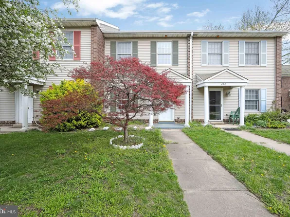 403 Royal Court Ln, Camden, NJ 08103