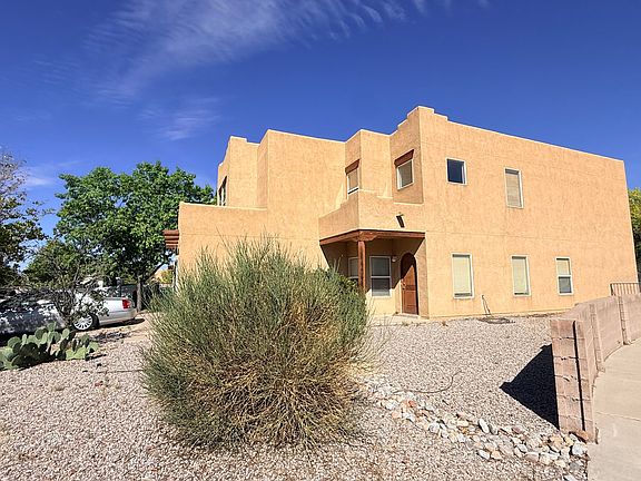 3rd image of 1339 Mountain Vista Dr SE