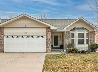 3022 Shady Oak Dr #10E, Saint Charles, MO 63301