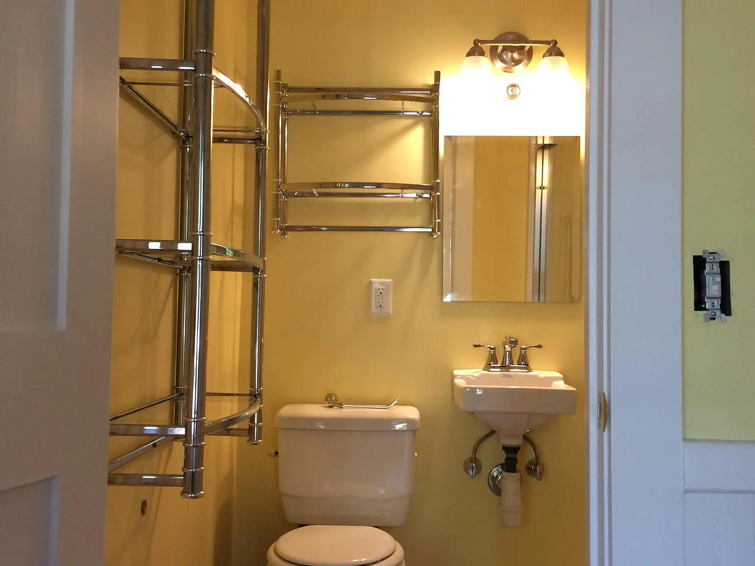 2 bed, $1,900 — Photo 2