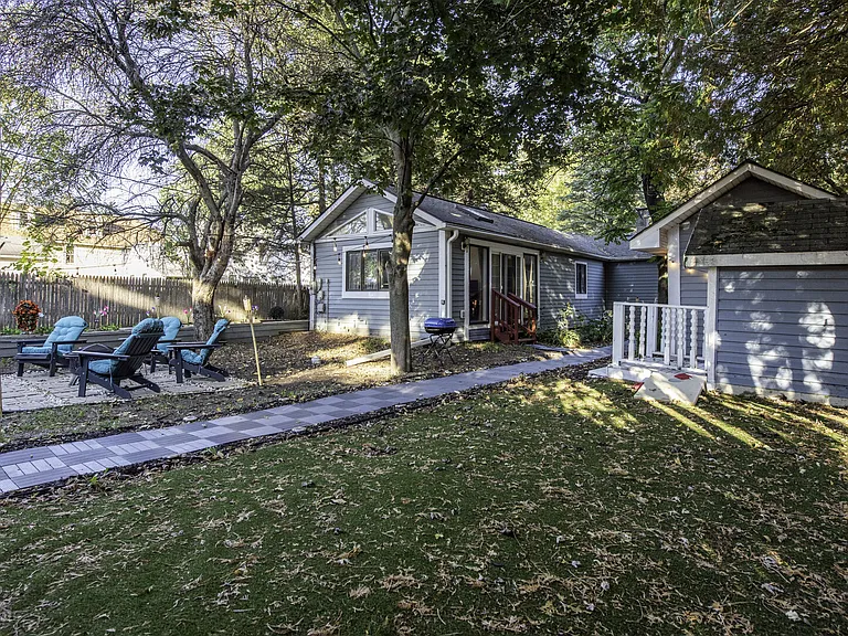 Edina Blvd — Photo 22