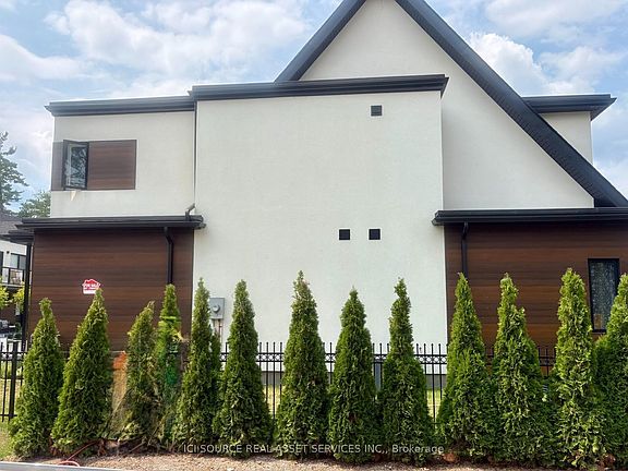 3rd image of 44 Ruby Cres