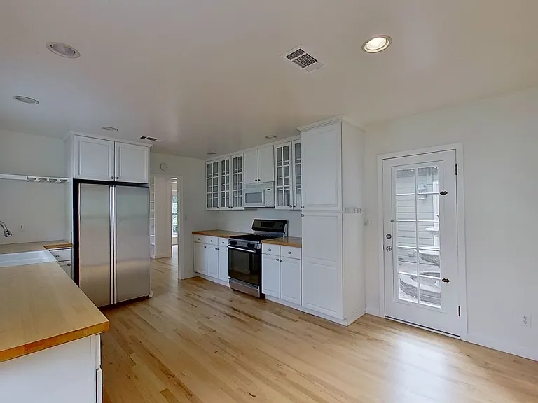 2806 Foothill Rd — Photo 22