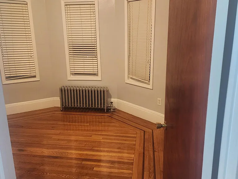 836 Atwells Ave — Photo 11