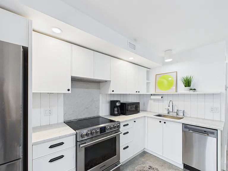 230 Wilson St #5 — Photo 7