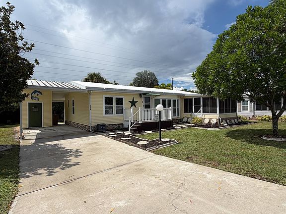 2nd image of 9974 Dolphin Bay Ct #123