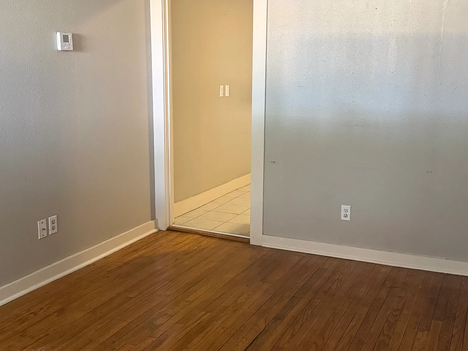 2 bed, 1000 sqft, $925 — Photo 3