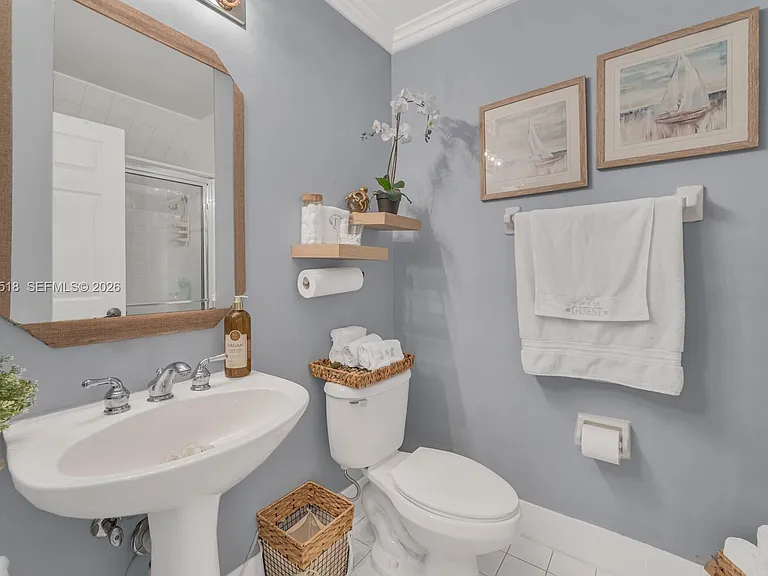 19500 SW 39th Ct — Photo 39