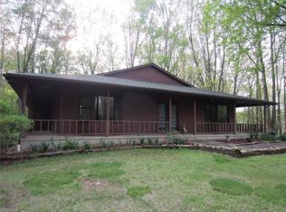 1075 N Quarry Rd, Amherst, OH 44001