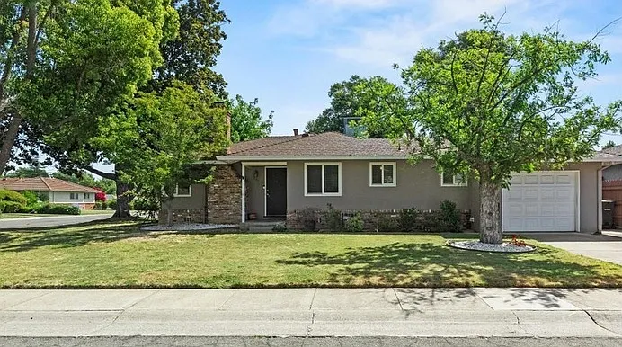 2 bed, 1.5 bath, 1094 sqft, $2,750 — Photo 1
