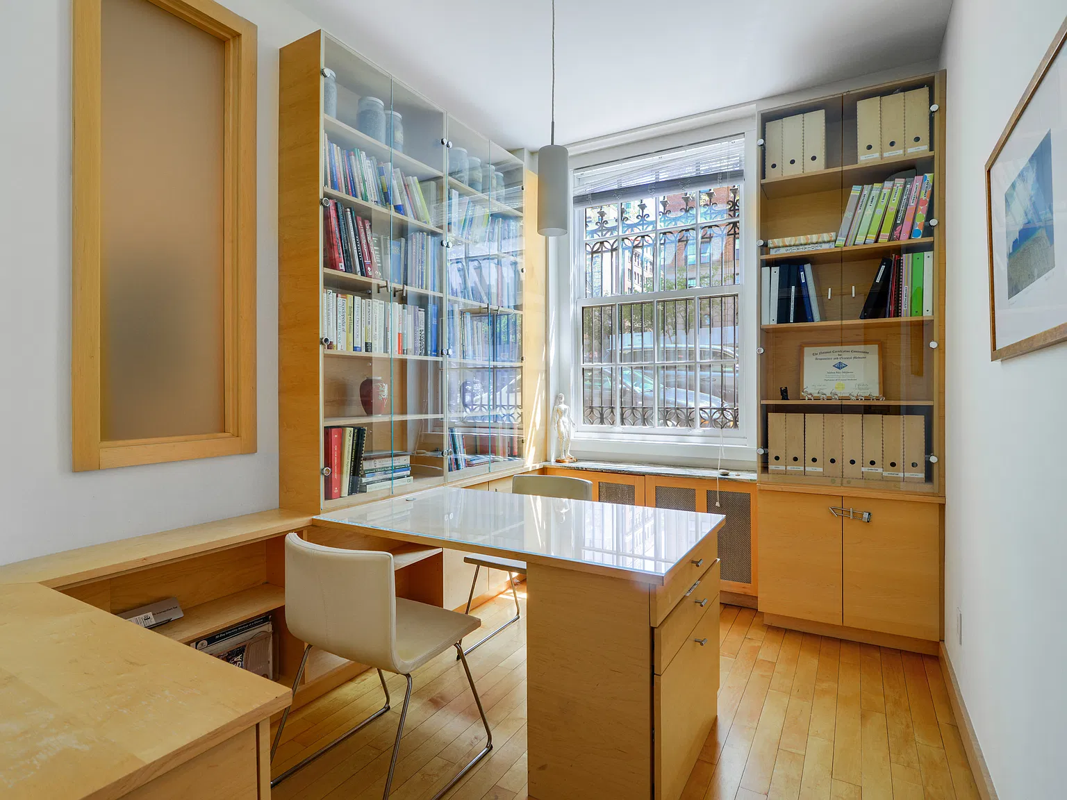 570 Park Avenue — Photo 4