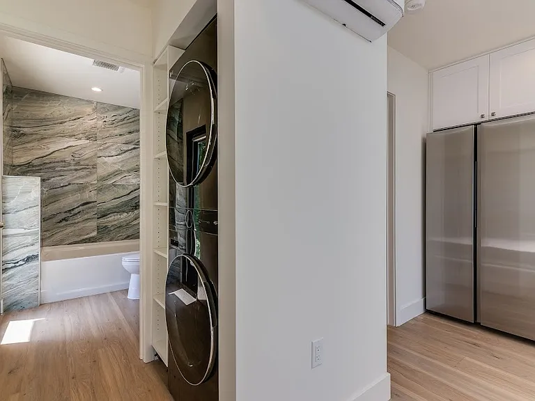 10385 Ilona Ave — Photo 27