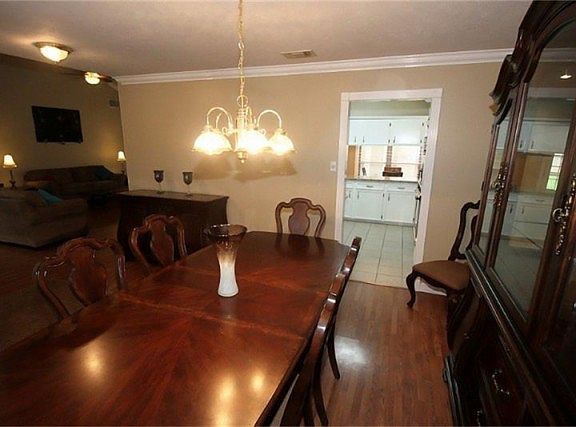 5th image of 3206 Grove Terrace Dr